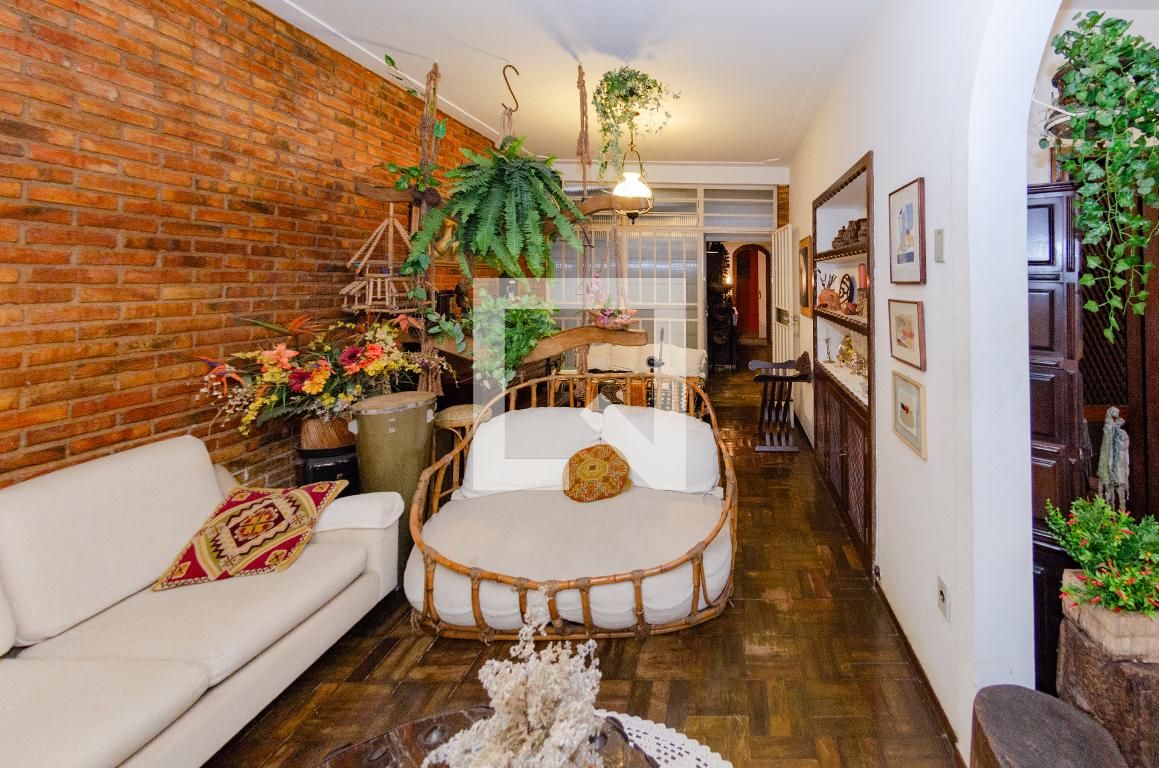 Casa com 4 quartos — Sion, Belo Horizonte