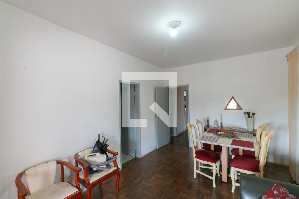 Casa com 4 quartos — Alto Caiçaras, Belo Horizonte