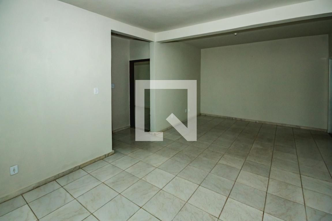 Casa com 2 quartos — Jardim Leblon, Belo Horizonte