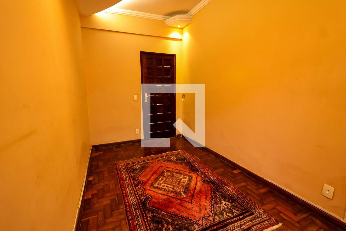 Apartamento com 3 quartos — Calafate, Belo Horizonte