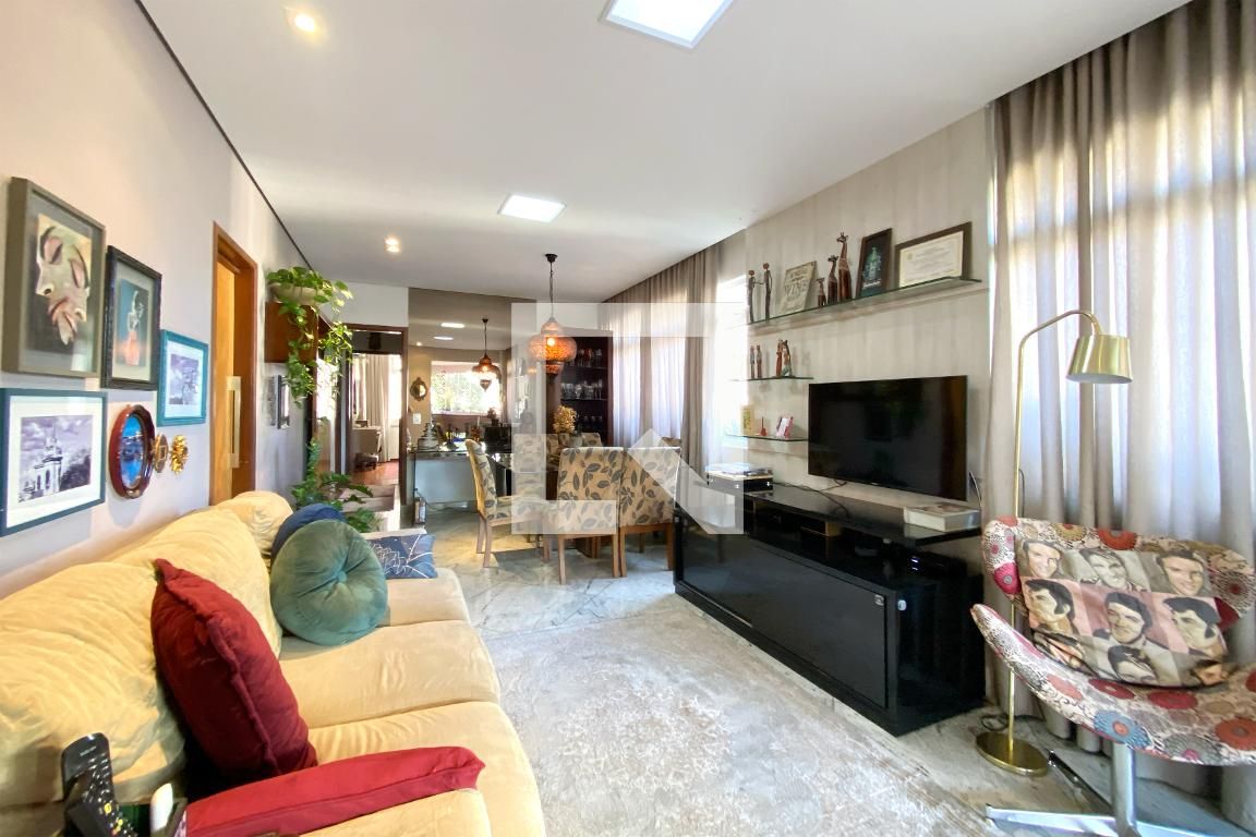 Apartamento com 3 quartos — Santo Antônio, Belo Horizonte