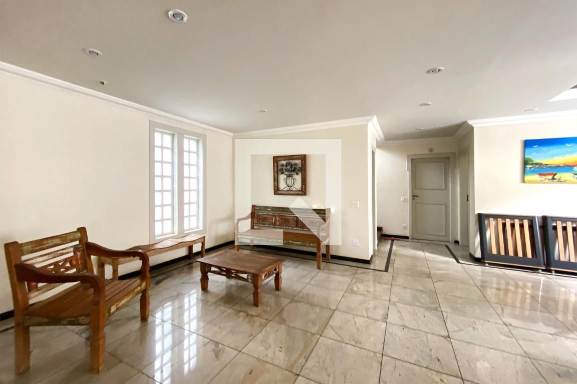 Casa com 4 quartos — Santa Lúcia, Belo Horizonte
