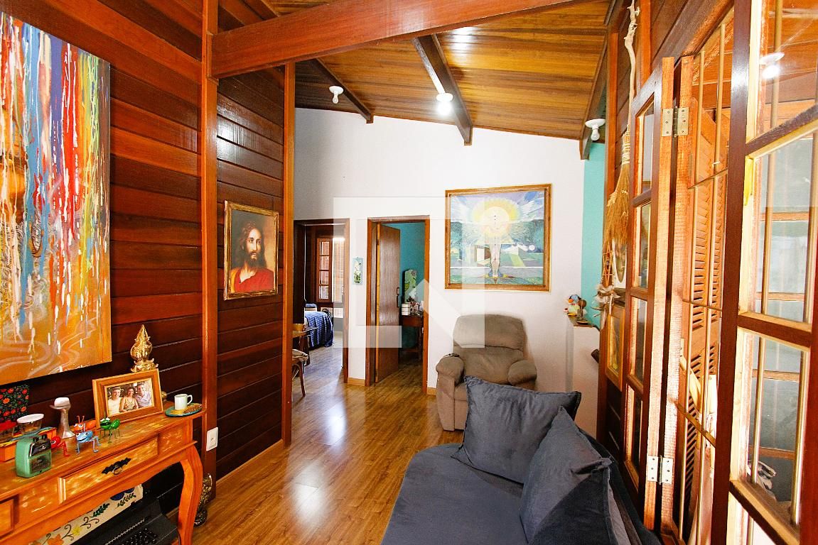 Casa com 3 quartos — Salgado Filho, Belo Horizonte