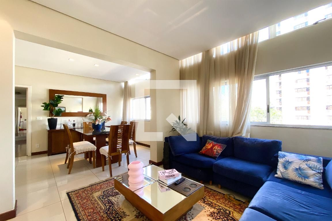 Apartamento com 3 quartos — Santo Antônio, Belo Horizonte