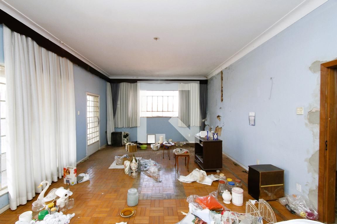 Casa com 6 quartos — Caiçaras, Belo Horizonte