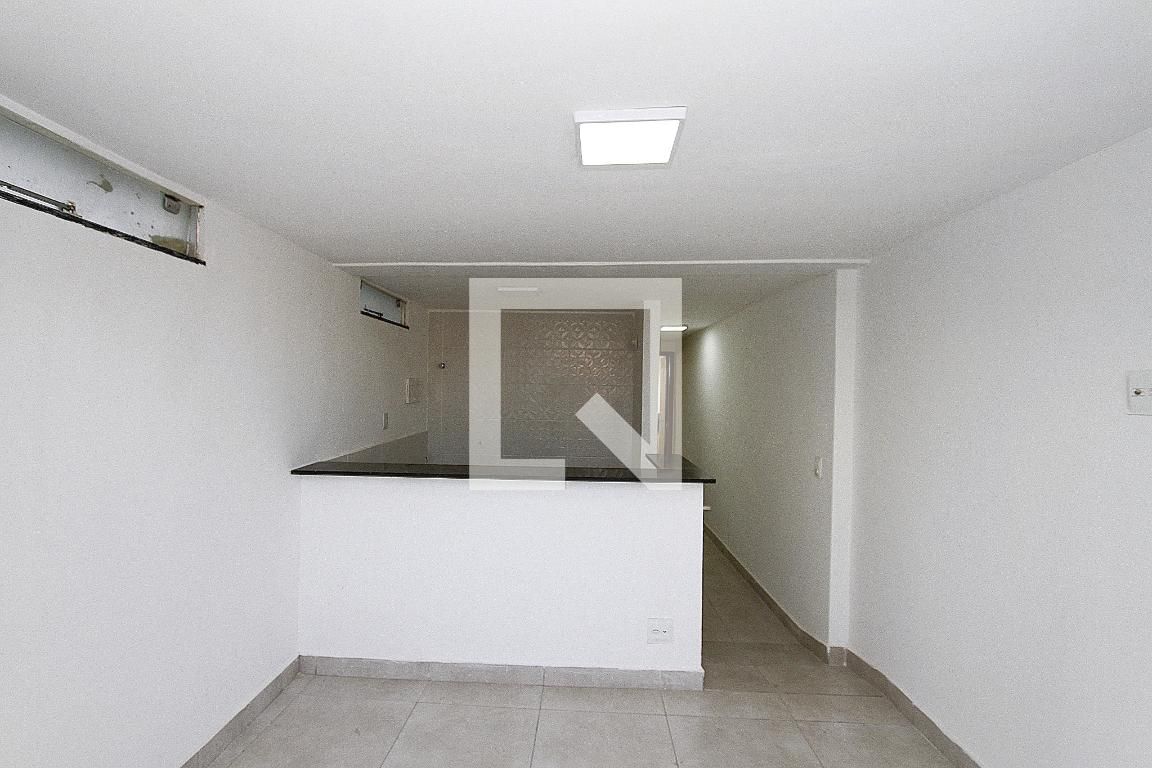 Casa com 2 quartos — Sagrada Família, Belo Horizonte