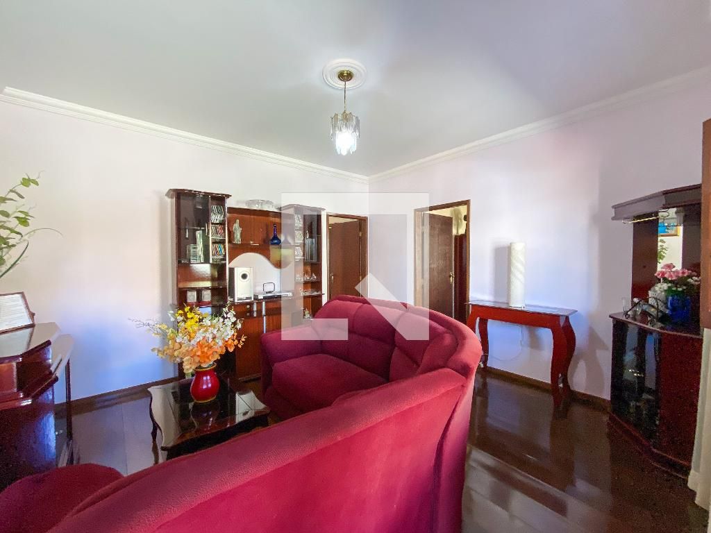 Casa com 5 quartos — Palmeiras, Belo Horizonte