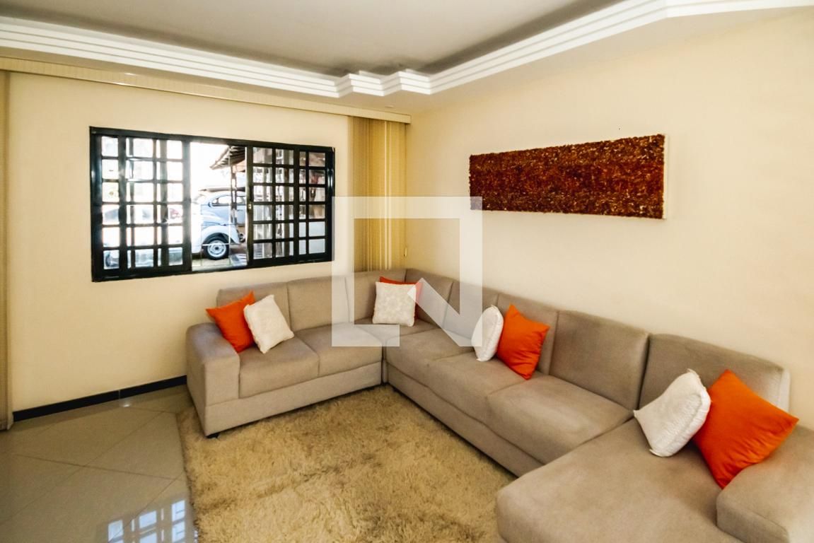 Casa com 3 quartos — Trevo, Belo Horizonte