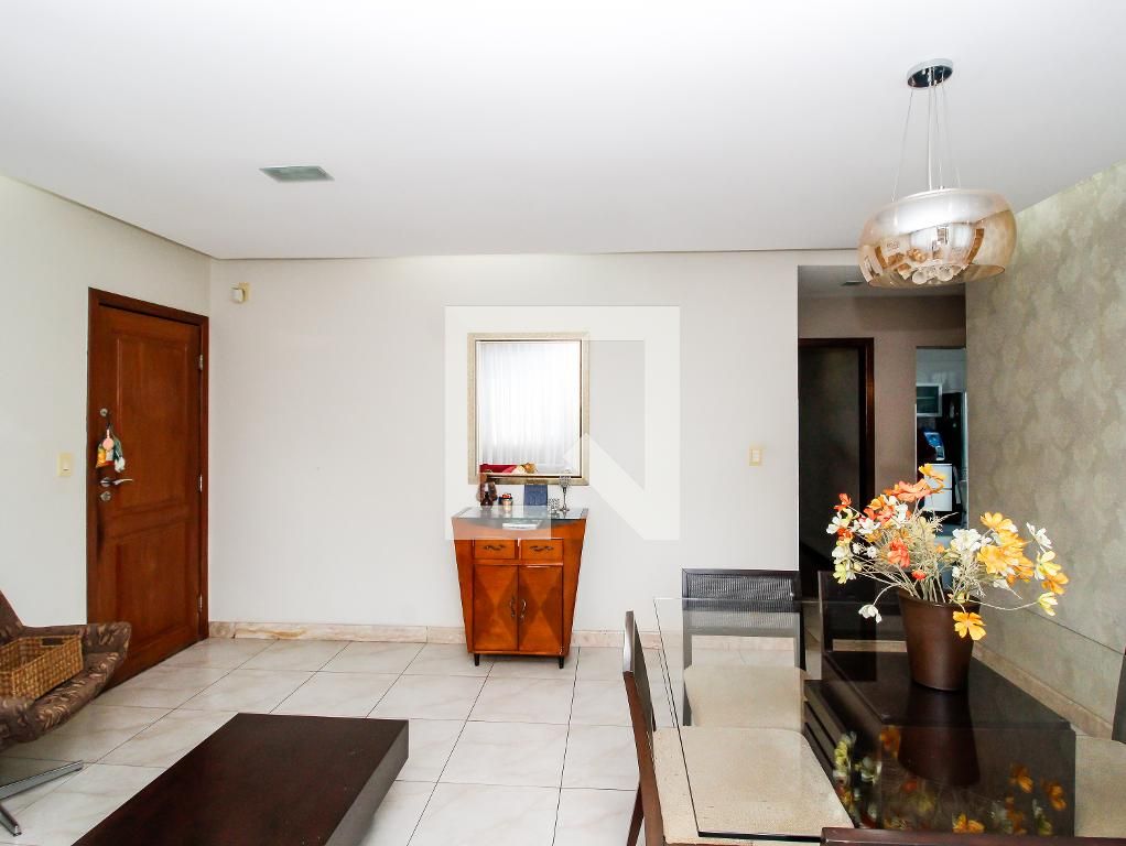 Casa com 5 quartos — Buritis, Belo Horizonte