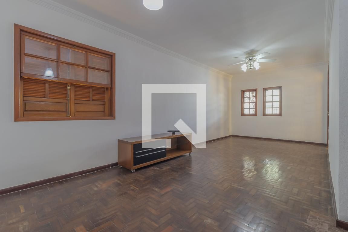 Casa com 3 quartos — Itapoã, Belo Horizonte