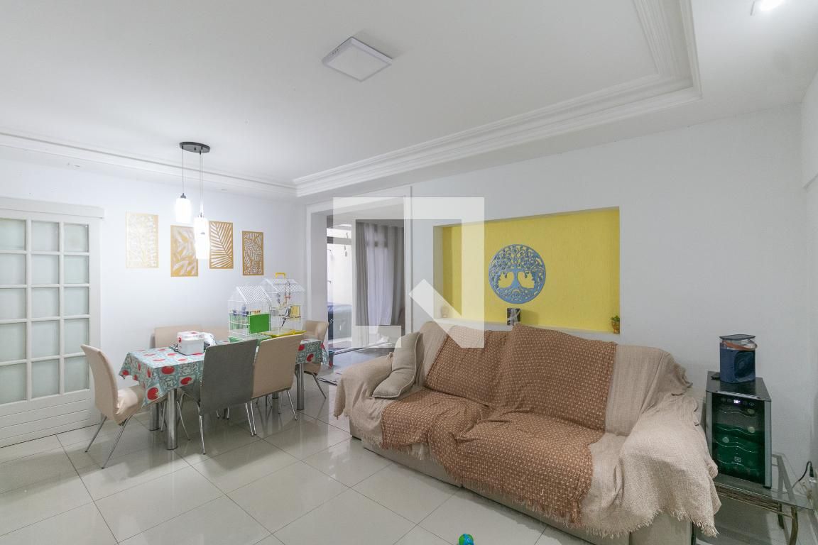 Apartamento com 3 quartos — Alto Caiçaras, Belo Horizonte
