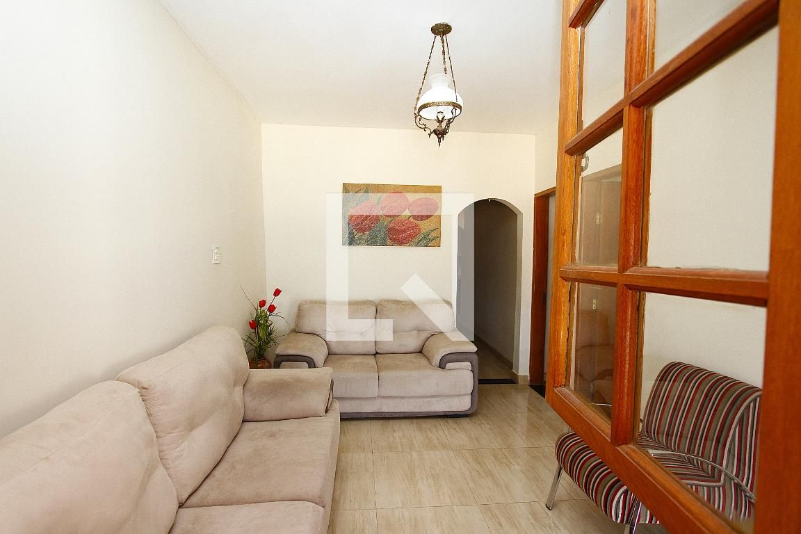 Casa com 8 quartos — Palmeiras, Belo Horizonte