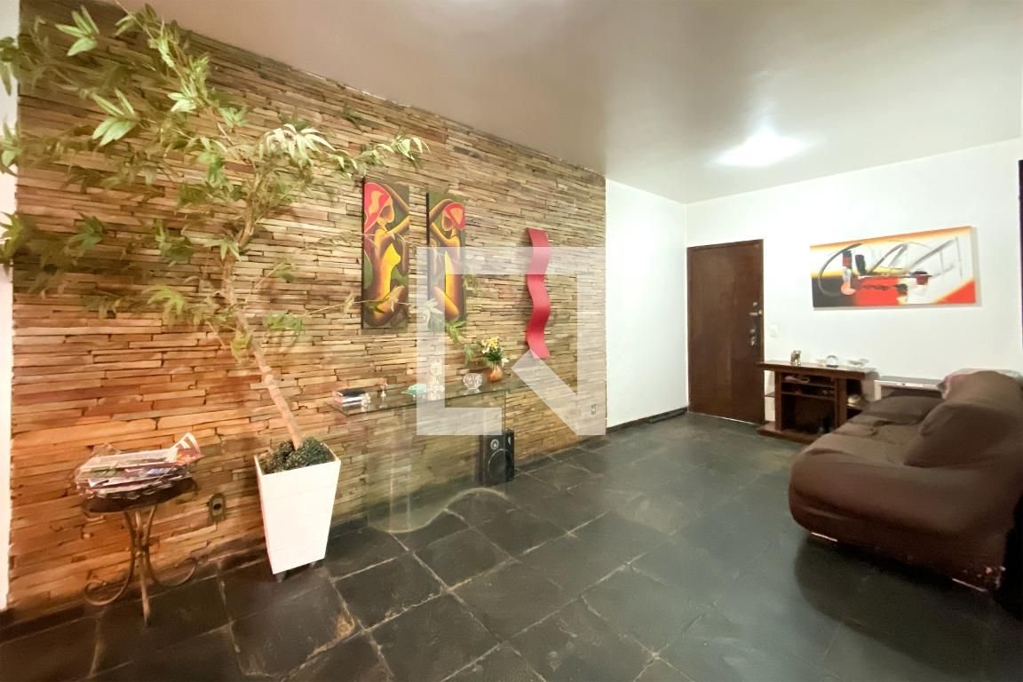 Apartamento com 3 quartos — Santo Antônio, Belo Horizonte