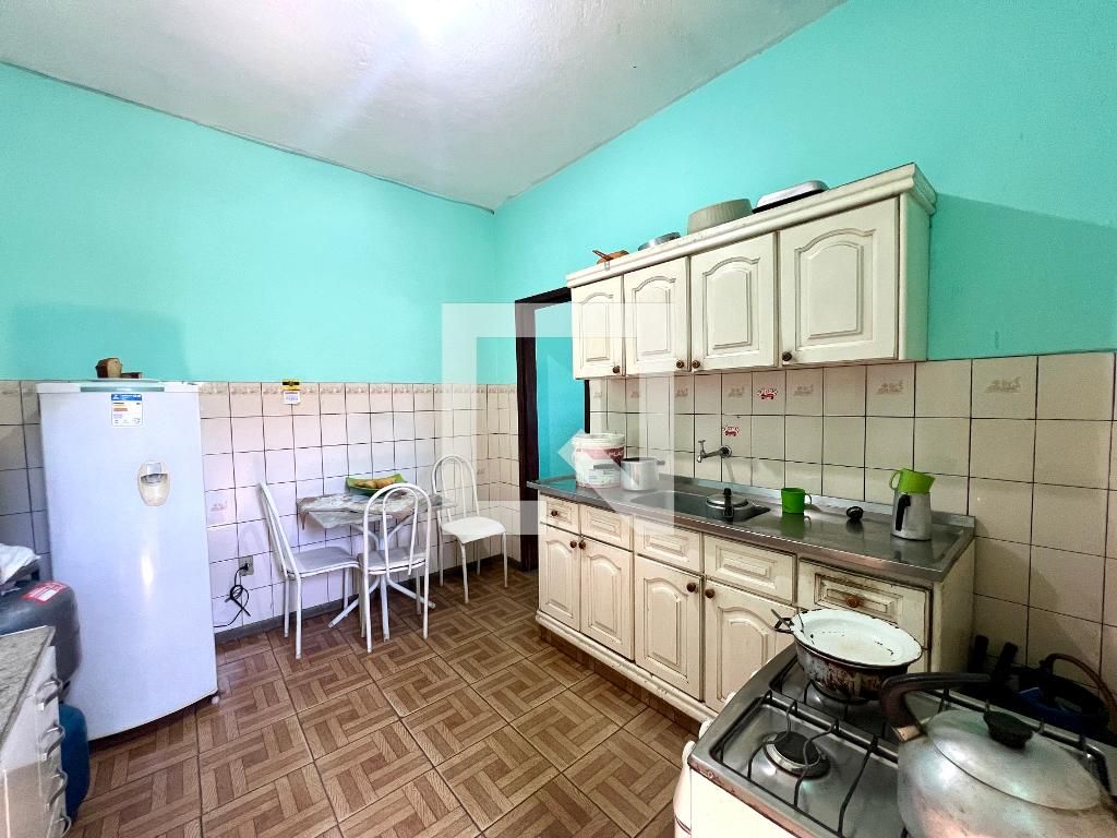 Casa com 2 quartos — Glória, Belo Horizonte
