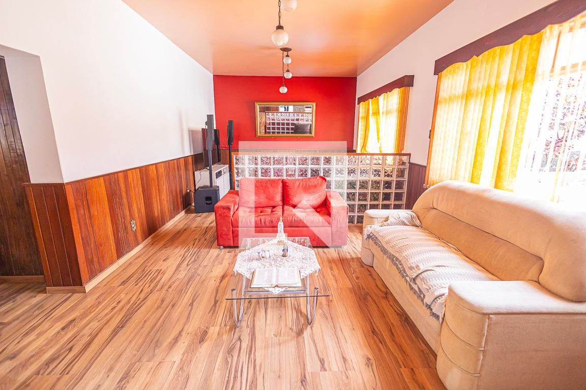 Casa com 3 quartos — São Pedro (venda Nova), Belo Horizonte