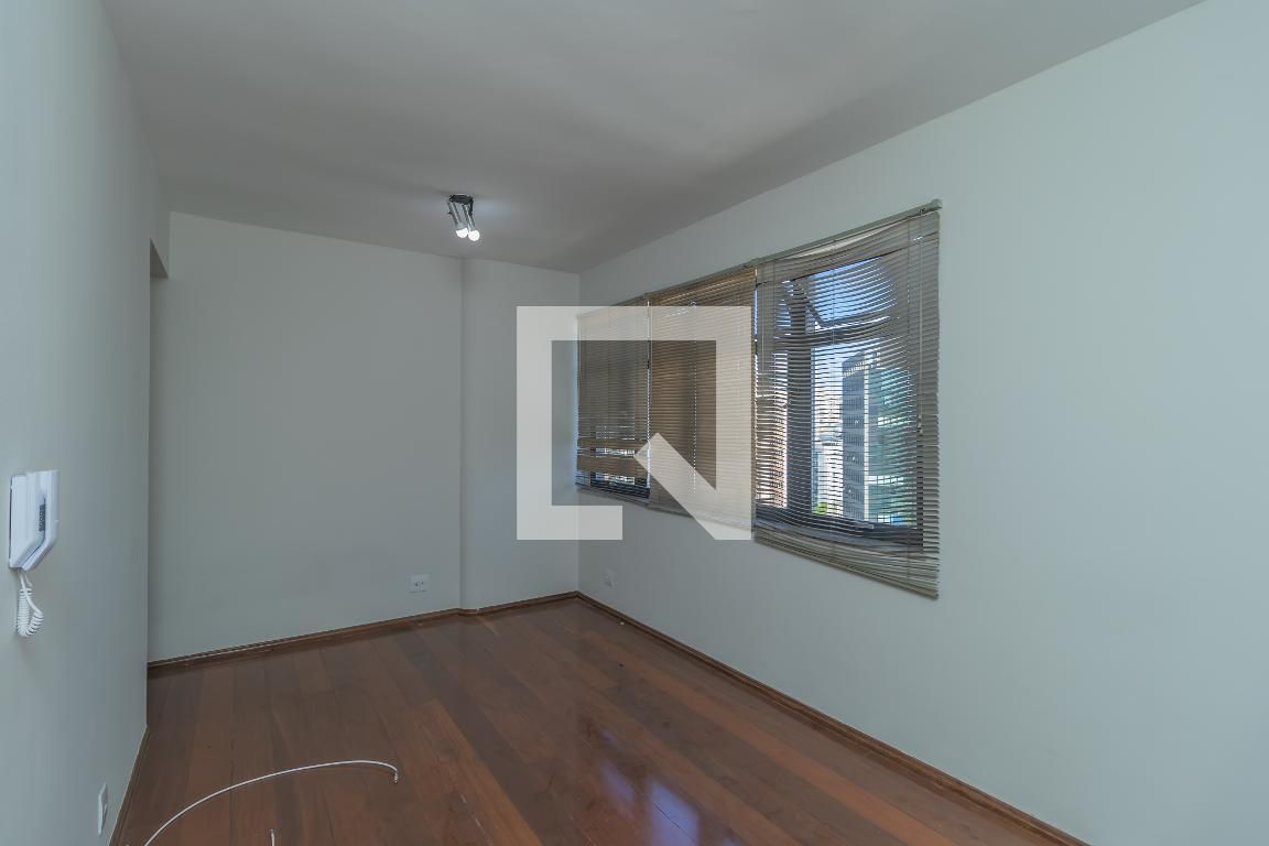 Apartamento com 2 quartos — Funcionários, Belo Horizonte