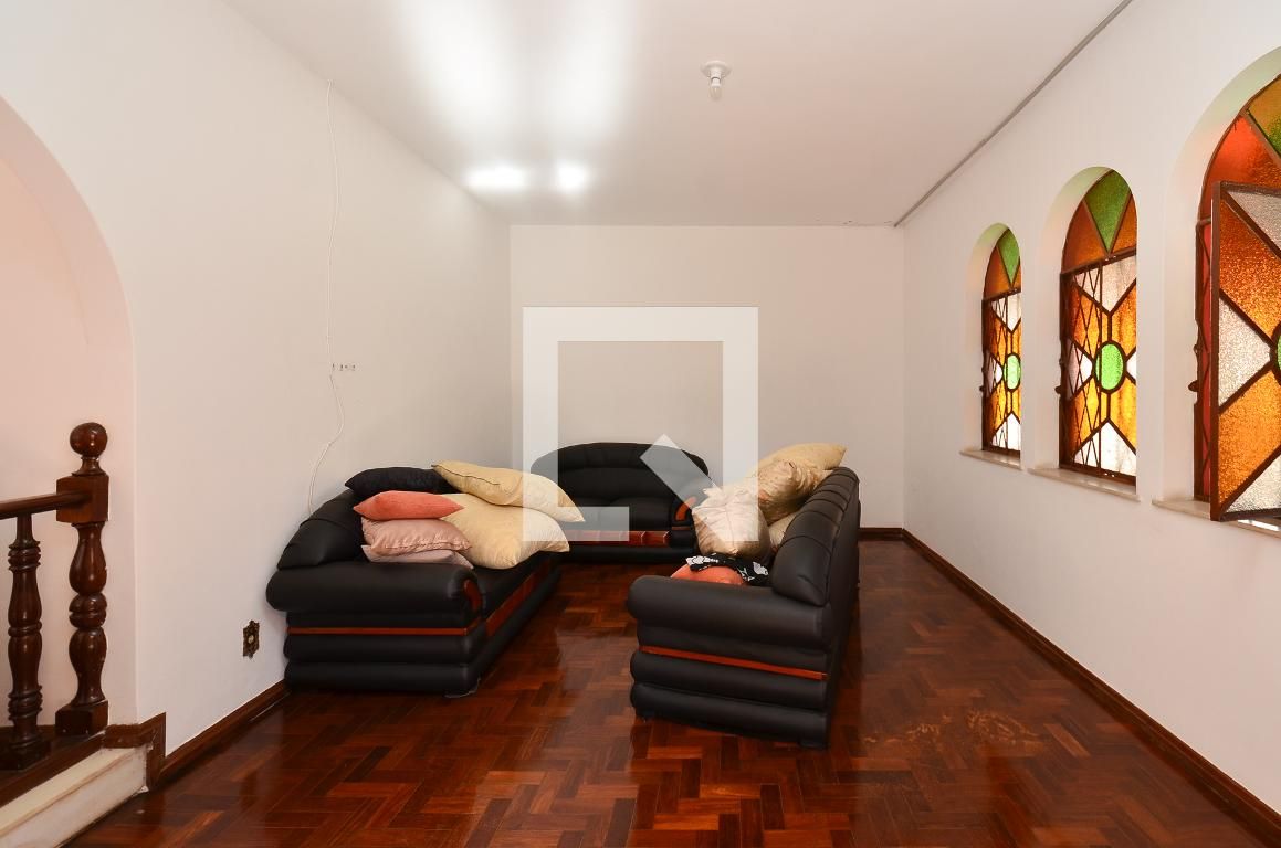 Casa com 4 quartos — Cidade Nova, Belo Horizonte
