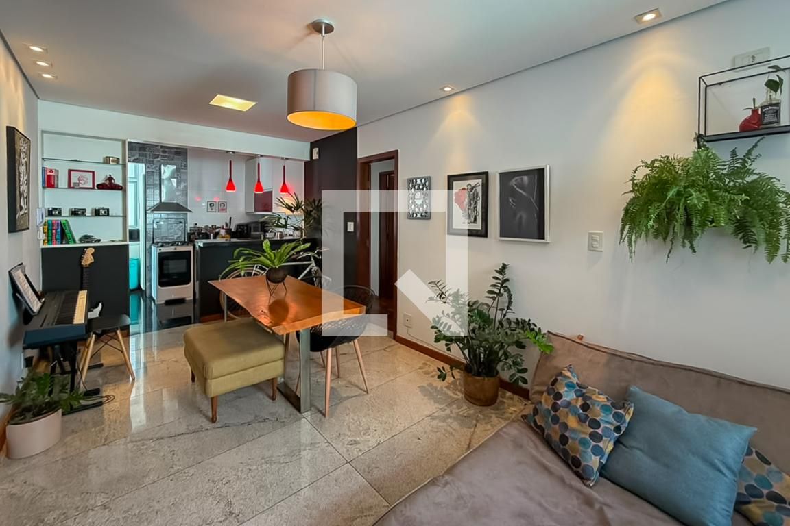 Apartamento com 3 quartos — Serra, Belo Horizonte
