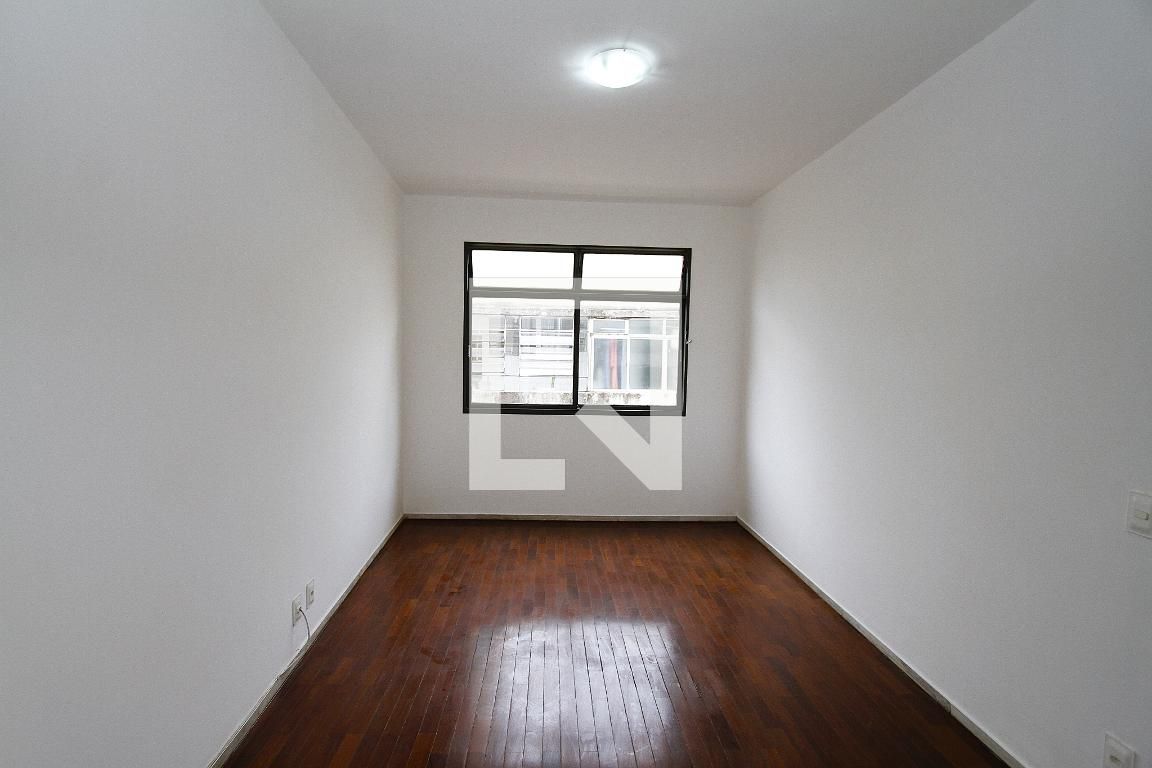 Apartamento com 3 quartos — Barro Preto, Belo Horizonte