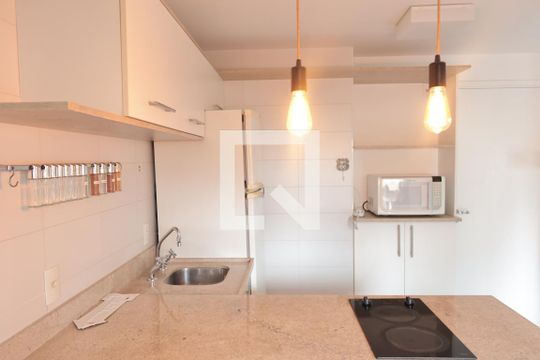 Cozinha de apartamento à venda com 1 quarto, 40m² em Vila Olímpia, São Paulo