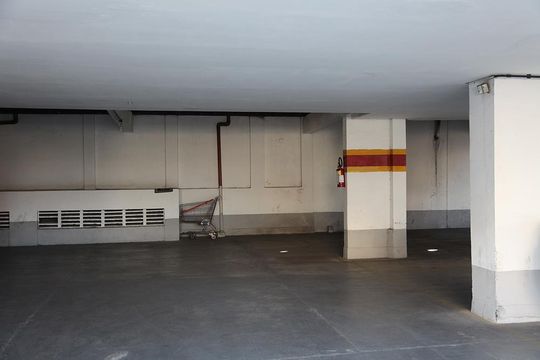 Garagem de kitnet/studio à venda com 1 quarto, 50m² em Bela Vista, São Paulo