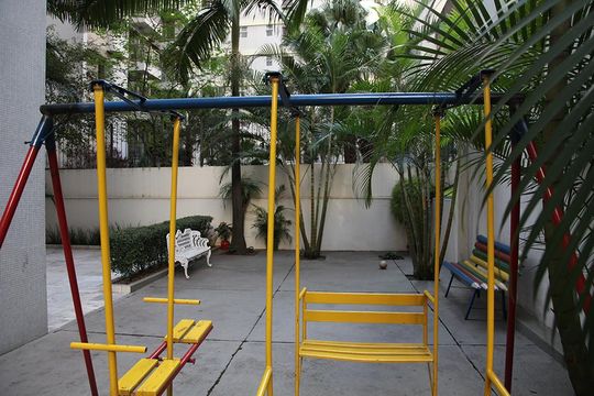 Playground de apartamento para alugar com 3 quartos, 128m² em Cerqueira César, São Paulo