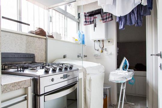 Área Serviço de apartamento para alugar com 2 quartos, 98m² em Vila Olímpia, São Paulo