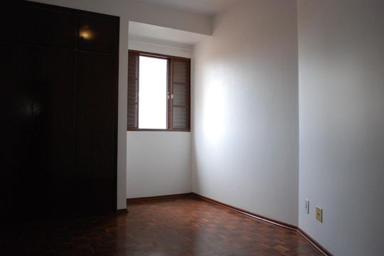 QUARTO de apartamento à venda com 1 quarto, 59m² em Centro, Campinas
