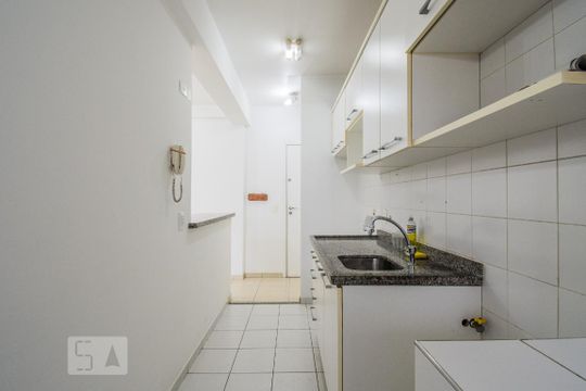 Cozinha de apartamento à venda com 2 quartos, 65m² em Vila Mariana, São Paulo
