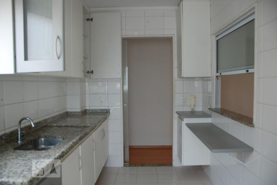 cozinha de apartamento à venda com 2 quartos, 70m² em Centro, Campinas