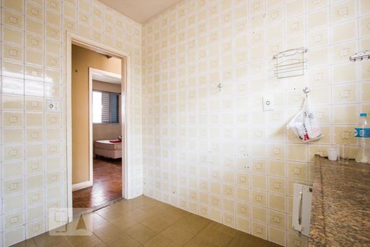 Cozinha de apartamento para alugar com 2 quartos, 55m² em Vila Clementino, São Paulo