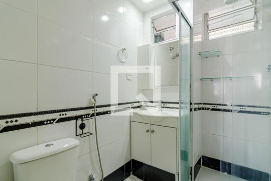 Banheiro de apartamento à venda com 2 quartos, 65m² em Paraíso, São Paulo