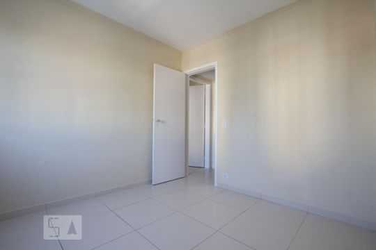 QUARTO 1 de apartamento para alugar com 2 quartos, 70m² em Vila Cordeiro, São Paulo