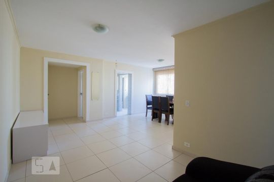 SALA de apartamento para alugar com 2 quartos, 70m² em Vila Cordeiro, São Paulo