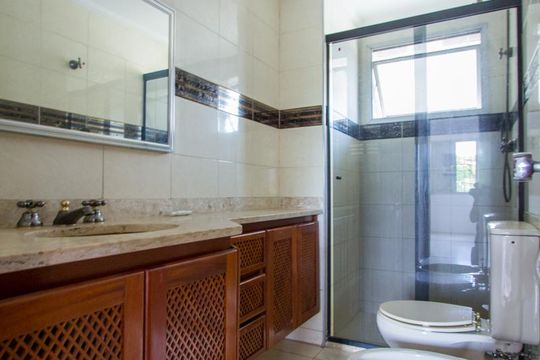 BANHEIRO de apartamento para alugar com 3 quartos, 115m² em Brooklin Paulista, São Paulo