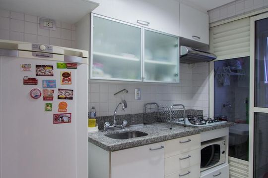 COZINHA de apartamento para alugar com 1 quarto, 40m² em Vila Uberabinha, São Paulo