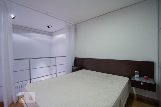 QUARTO de apartamento para alugar com 1 quarto, 40m² em Vila Uberabinha, São Paulo