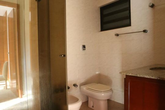 Banheiro de apartamento à venda com 3 quartos, 135m² em Santa Cecília, São Paulo