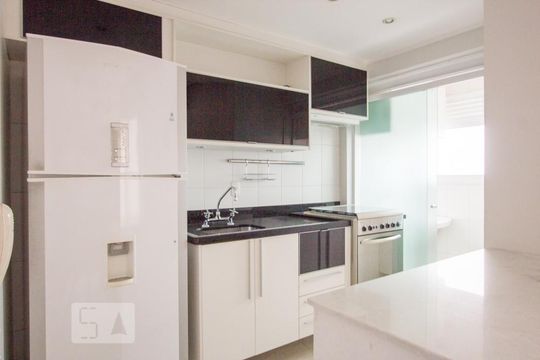 Cozinha de apartamento à venda com 2 quartos, 72m² em Moema, São Paulo