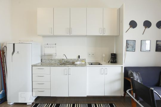 Cozinha de kitnet/studio para alugar com 1 quarto, 40m² em Bela Vista, São Paulo