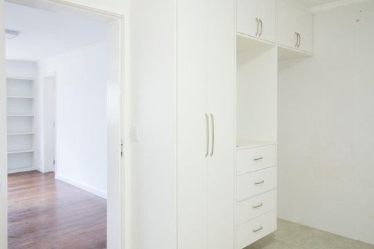 Cozinha de apartamento à venda com 2 quartos, 100m² em Itaim Bibi, São Paulo