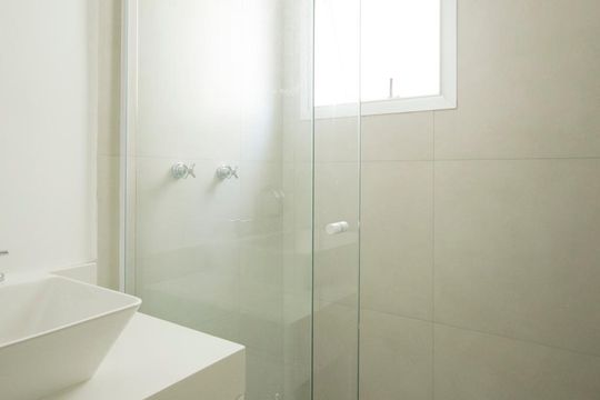 Wc de apartamento à venda com 2 quartos, 100m² em Itaim Bibi, São Paulo