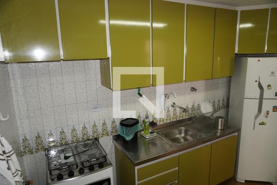 Cozinha de apartamento para alugar com 2 quartos, 82m² em Pinheiros, São Paulo