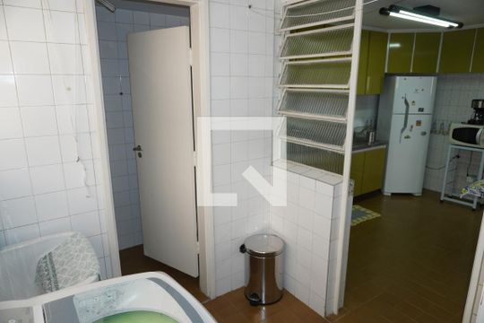 Área de Serviço de apartamento para alugar com 2 quartos, 82m² em Pinheiros, São Paulo
