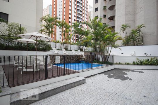 Pisicna de apartamento à venda com 4 quartos, 172m² em Moema, São Paulo