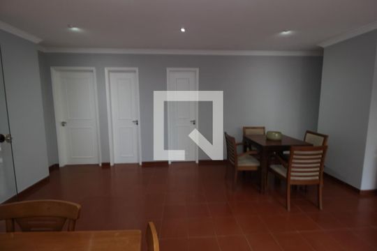Apartamento para alugar com 2 quartos, 90m² em Vila Olímpia, São Paulo