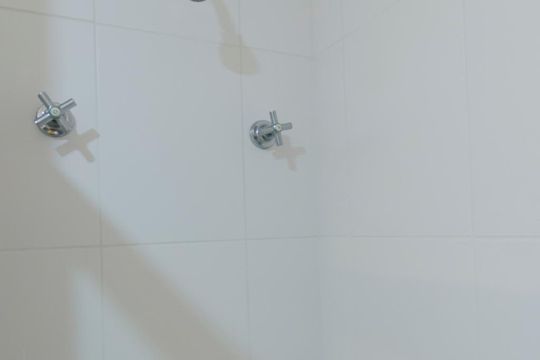 Banheiro de apartamento à venda com 2 quartos, 60m² em Vila Pompéia, São Paulo