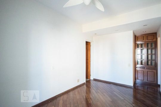 Quarto 01 de apartamento à venda com 4 quartos, 179m² em Chácara Santo Antônio (zona Sul), São Paulo