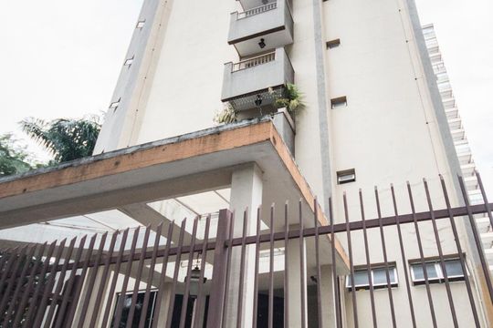 Fachada de apartamento à venda com 2 quartos, 60m² em Vila Nova Conceição, São Paulo