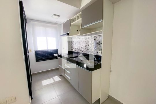Sala/Cozinha de apartamento para alugar com 1 quarto, 41m² em Perdizes, São Paulo